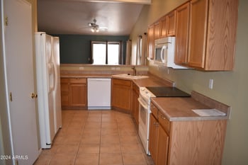 10809 Cambridge Ave, Avondale, AZ 85392