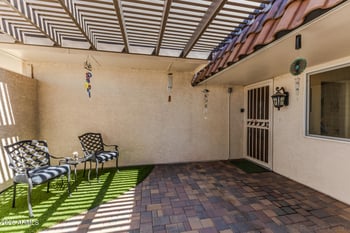 10809 Palmeras Dr, Sun City, AZ 85373