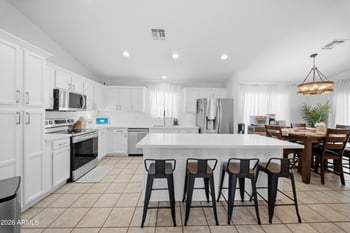 10809 Joblanca Rd, Avondale, AZ 85323