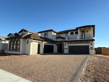 1081 E Peach Tree Dr, Chandler, AZ 85249