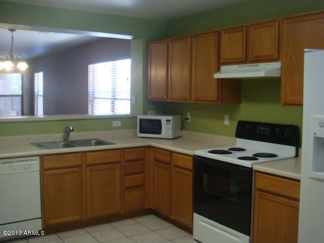 1081 E Pinto Dr, Gilbert, AZ 85296