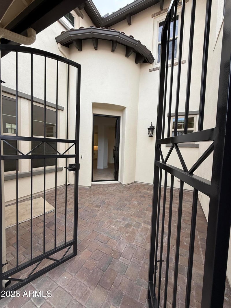 1081 Peach Tree Dr, Chandler, AZ 85249