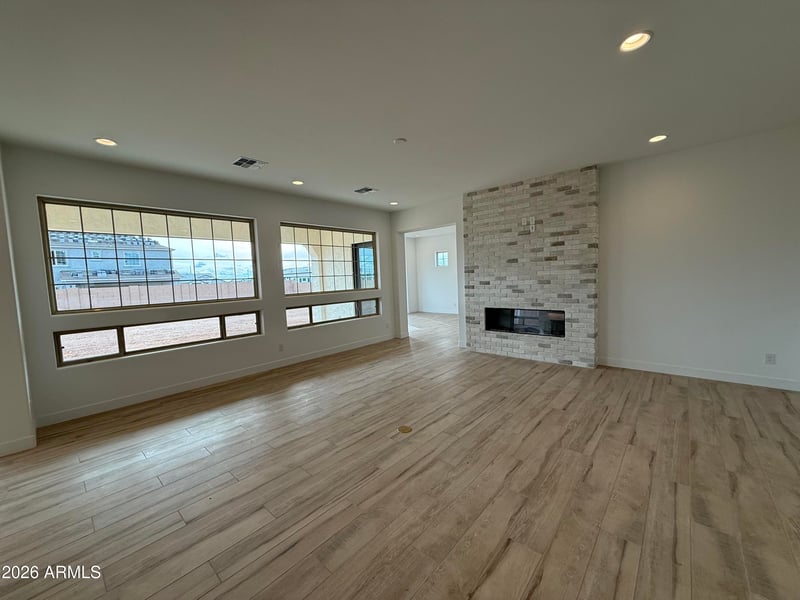 1081 Peach Tree Dr, Chandler, AZ 85249