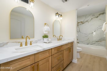 1081 1st St #16, Tempe, AZ 85281