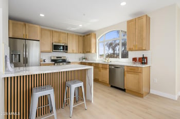 1081 1st St #16, Tempe, AZ 85281