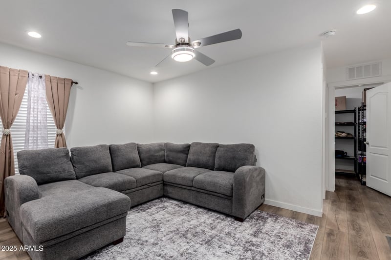 10810 91st Ave #24, Peoria, AZ 85345