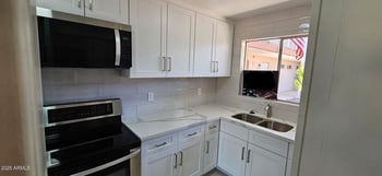 10810 Fairway Ct, Sun City, AZ 85351