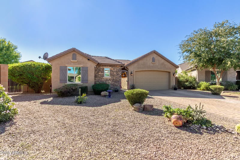 10811 Quintana Ave, Mesa, AZ 85212