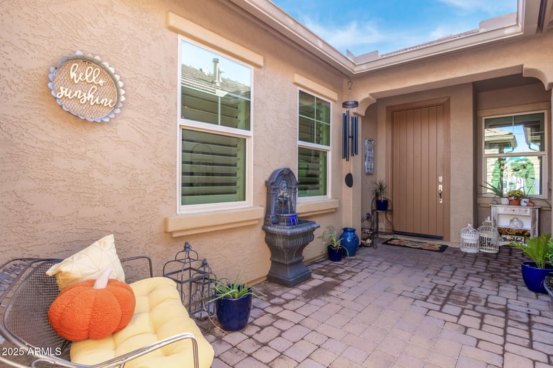 10811 Quintana Ave, Mesa, AZ 85212