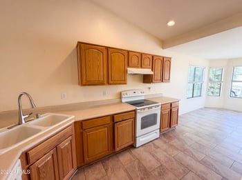 10813 Wilshire Dr, Avondale, AZ 85392