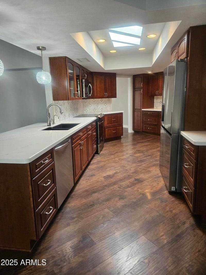 10814 Thunderbird Blvd, Sun City, AZ 85351