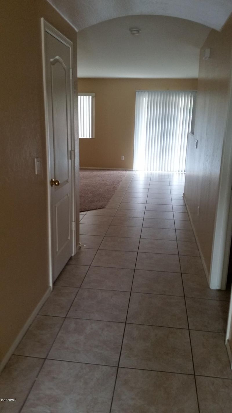 10814 W Taft St, Phoenix, AZ 85037