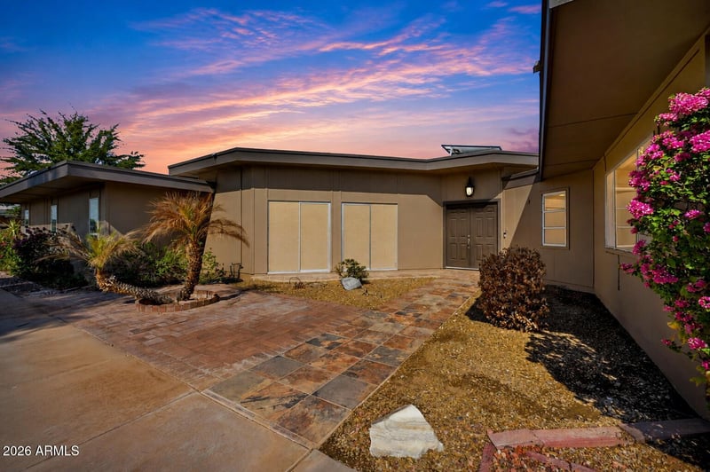 10814 W Thunderbird Blvd, Sun City, AZ 85351