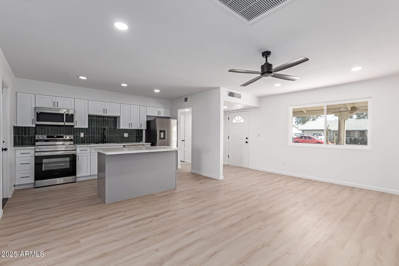 10815 Crosby Dr, Sun City, AZ 85351