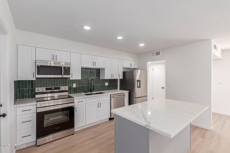 10815 Crosby Dr, Sun City, AZ 85351
