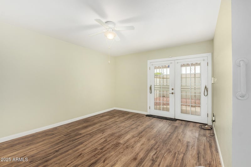10815 Santa Fe Dr, Sun City, AZ 85351
