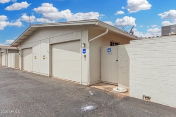 10815 Santa Fe Dr, Sun City, AZ 85351