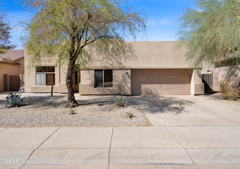 10816 Palm Ln, Avondale, AZ 85392