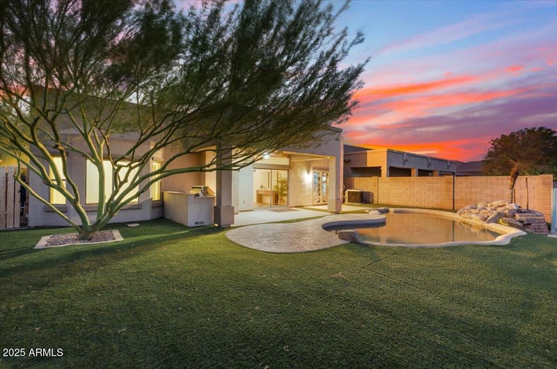 10816 Palm Ln, Avondale, AZ 85392