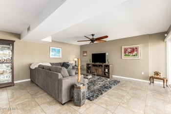 10818 Santa Fe Dr, Sun City, AZ 85351