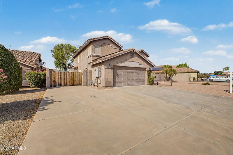 10818 Sands Dr, Sun City, AZ 85373