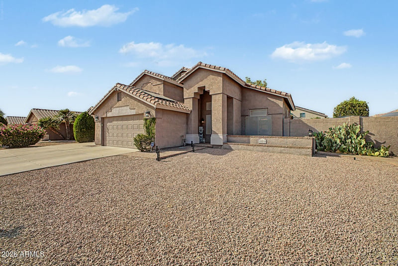 10818 Sands Dr, Sun City, AZ 85373