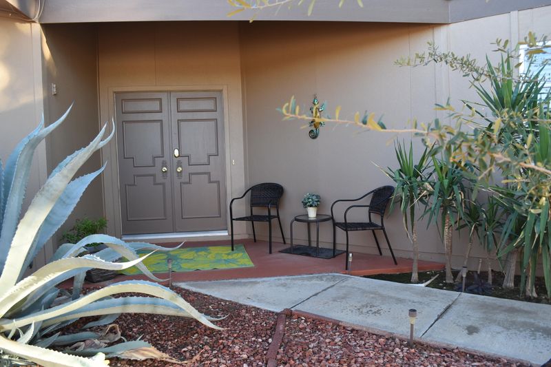 10818 W Thunderbird Blvd, Sun City, AZ 85351