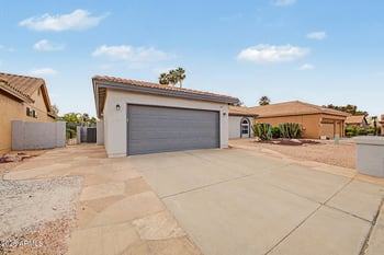 10819 Twilight Dr, Sun Lakes, AZ 85248