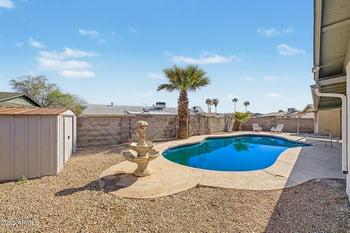 10819 W Frier Dr, Glendale, AZ 85307