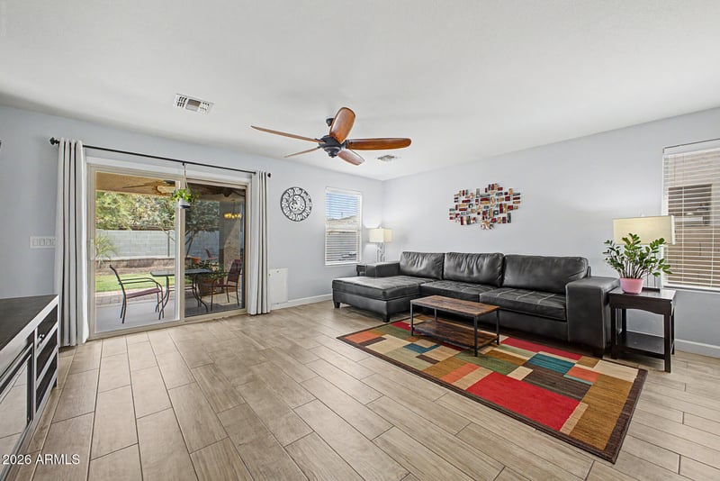 1082 E Leslie Cir, San Tan Valley, AZ 85140