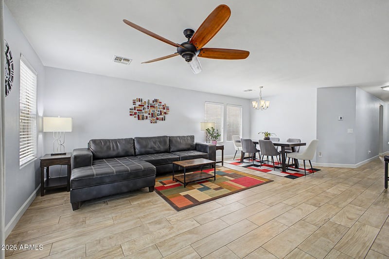 1082 E Leslie Cir, San Tan Valley, AZ 85140