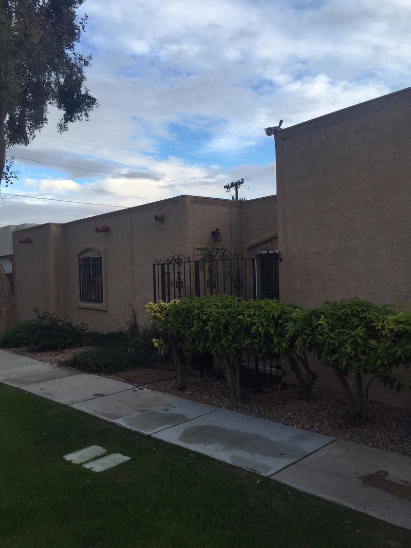 1082 E Pueblo Rd, Phoenix, AZ 85020