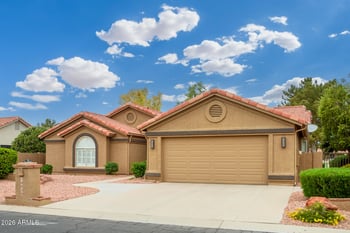 10820 Silvertree Dr, Sun Lakes, AZ 85248