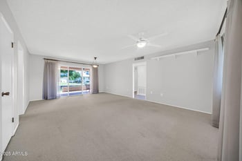 10821 Mission Ln, Sun City, AZ 85351