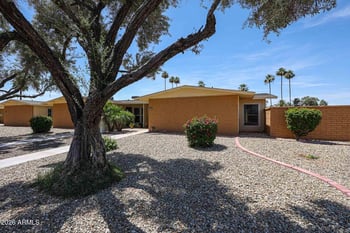 10821 Thunderbird Blvd, Sun City, AZ 85351