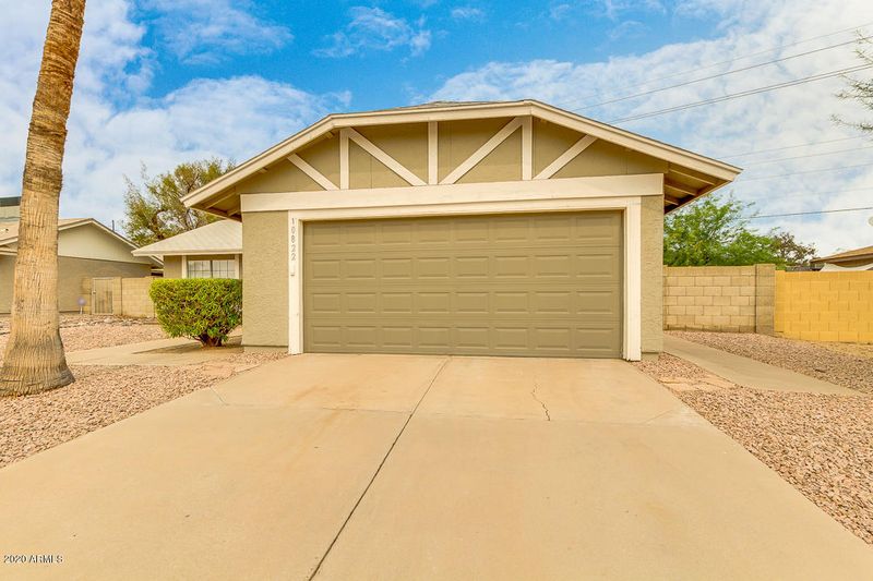 10822 S Bannock St, Phoenix, AZ 85044