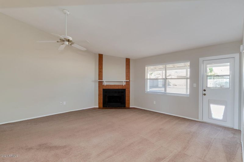 10822 S Bannock St, Phoenix, AZ 85044