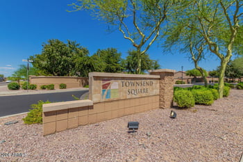 10823 70th Ave, Peoria, AZ 85345