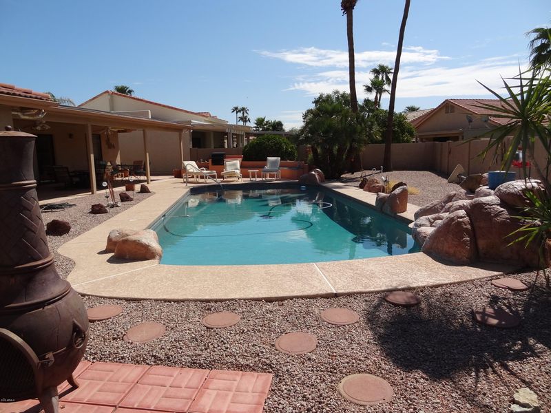 10823 E Flintlock Dr, Sun Lakes, AZ 85248