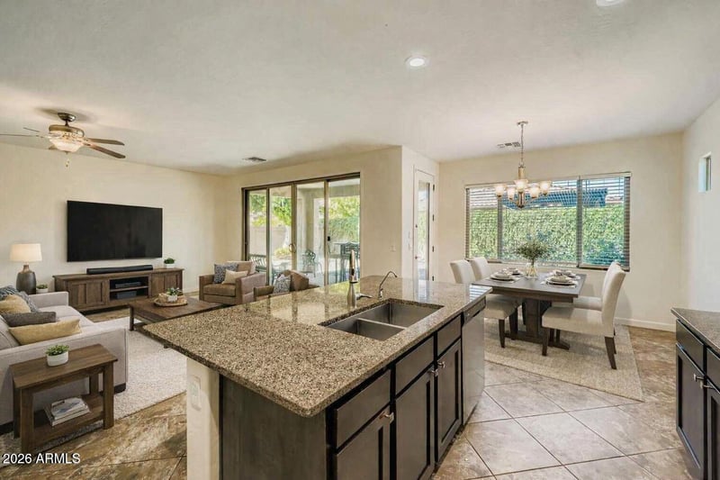 10824 Quintana Ave, Mesa, AZ 85212