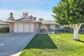 10825 Caron Dr, Sun City, AZ 85351