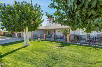 10825 Caron Dr, Sun City, AZ 85351
