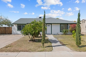10826 72nd Dr, Peoria, AZ 85345