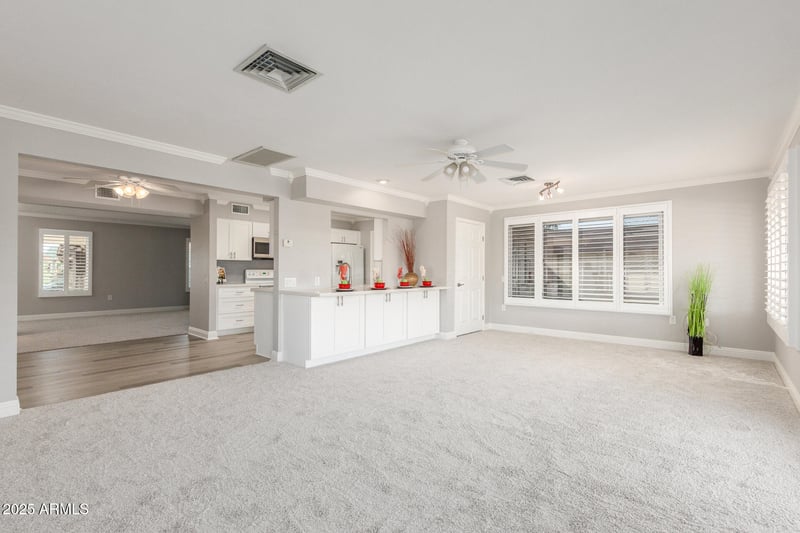 10826 Brookside Dr, Sun City, AZ 85351