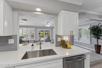 10826 Brookside Dr, Sun City, AZ 85351