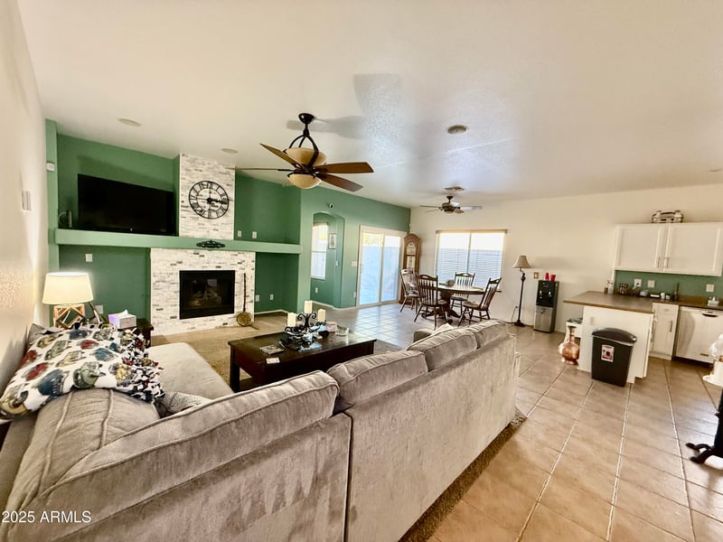 10826 Piute Ave, Peoria, AZ 85373