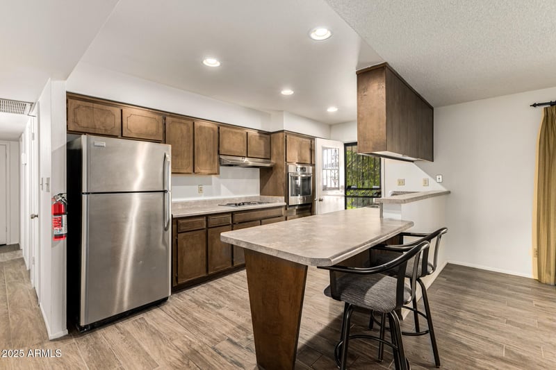 10828 45th Ave, Glendale, AZ 85304