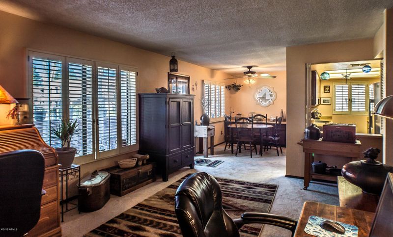 10828 N Biltmore Dr #117, Phoenix, AZ 85029