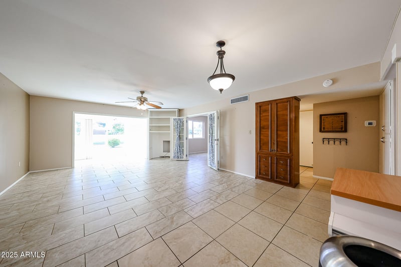 10829 Fairway Ct #106, Sun City, AZ 85351