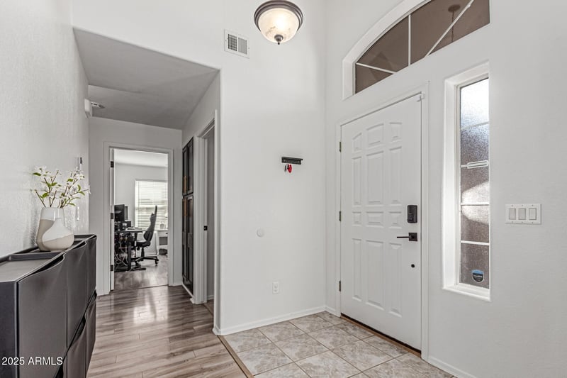 1083 Cottonwood Ct, Gilbert, AZ 85296